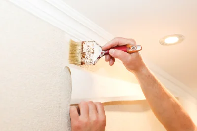 Pose de papier peint à Montendry — revêtements muraux et toiles de verre